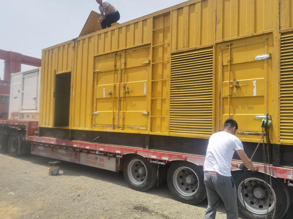 荥阳发电机出租100KW发电机需要什么规格的电缆线？